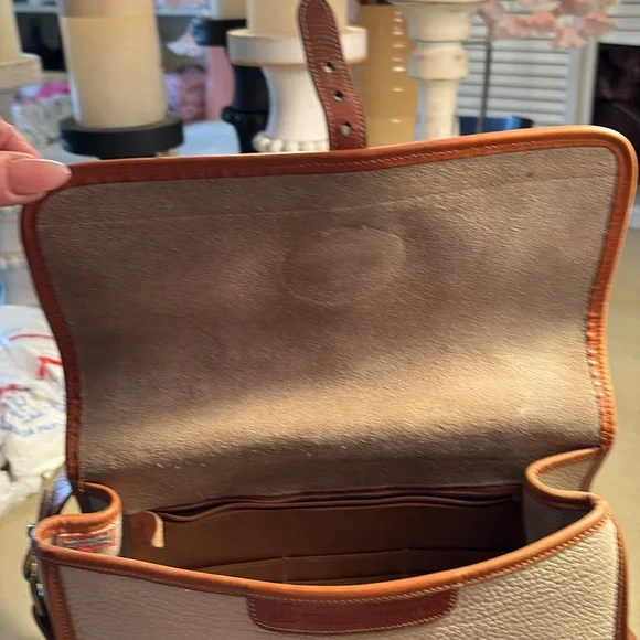 Dooney & Bourke Cream and Brown Leather Satchel Excellent Used condition - Picture 11 of 14